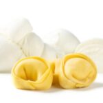 Tortellone con stracciatella di bufala